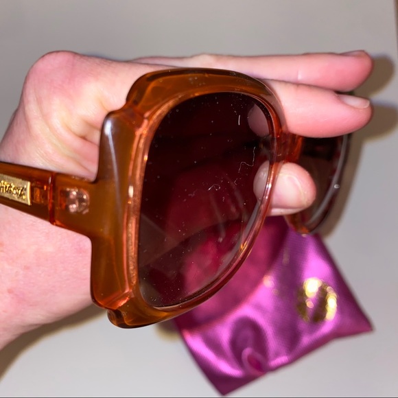 Betsey Johnson sunglasses, NWOT perfect condition main image 4